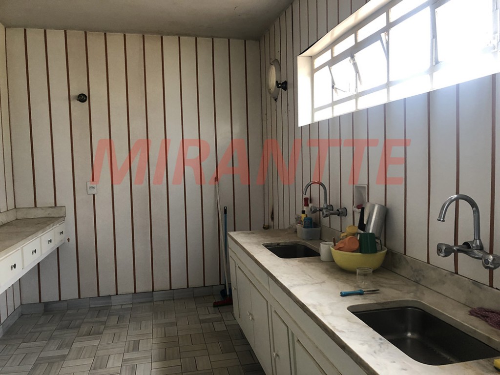 Sobrado de 240m² com 3 quartos em Jardim São Bento