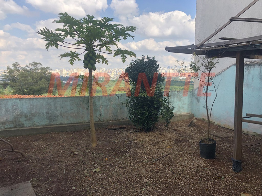 Sobrado de 240m² com 3 quartos em Jardim São Bento