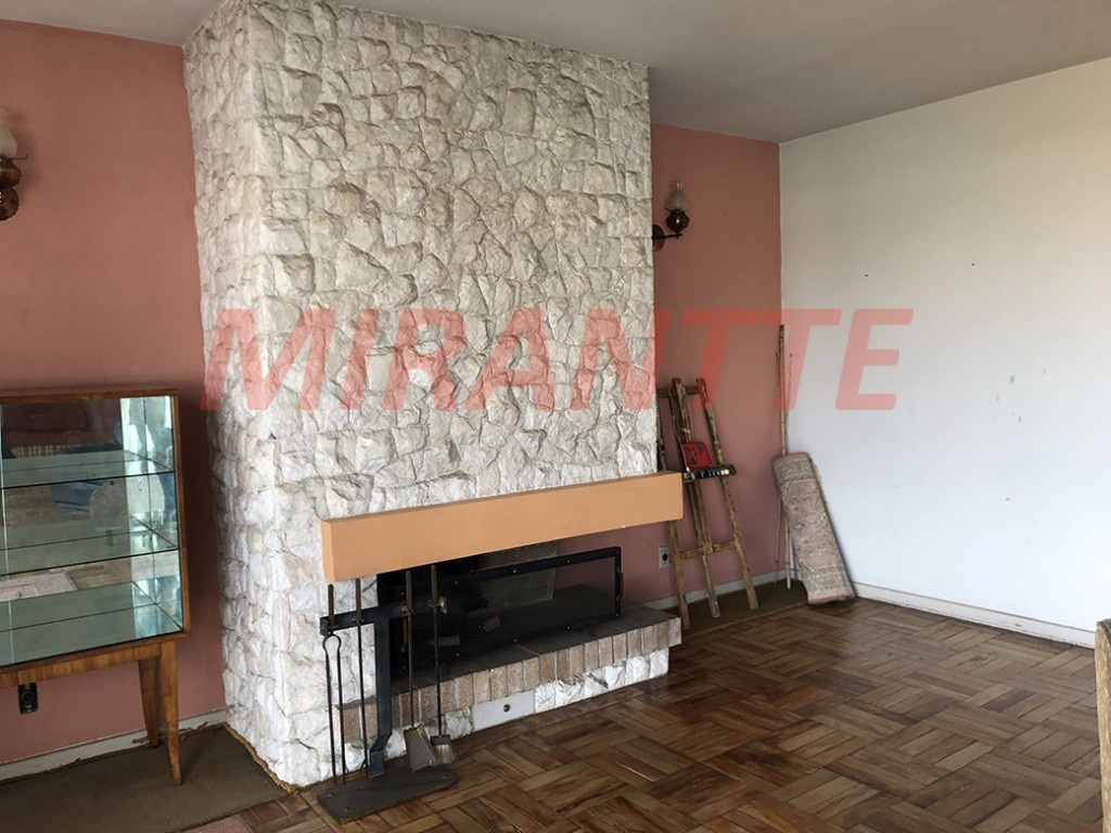 Sobrado de 240m² com 3 quartos em Jardim São Bento