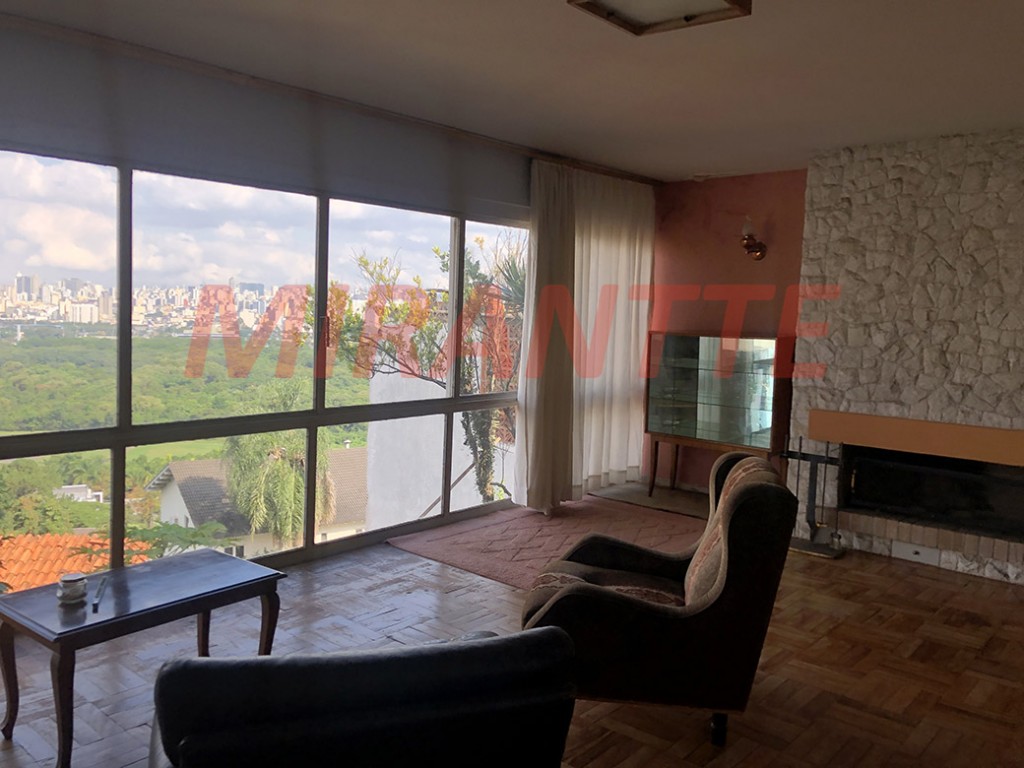 Sobrado de 240m² com 3 quartos em Jardim São Bento