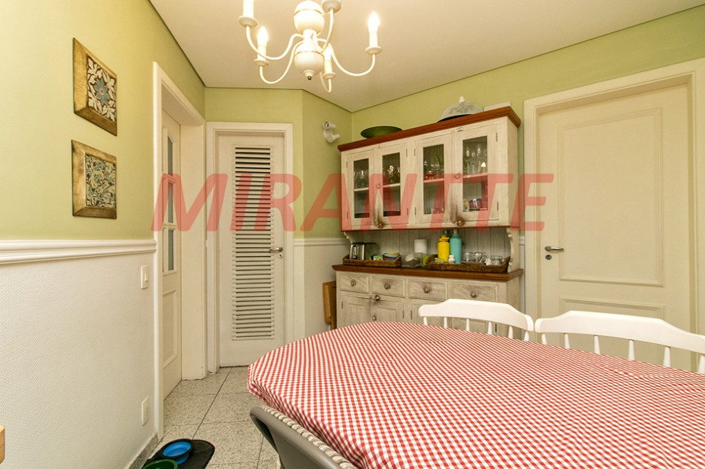 Apartamento de 285m² com 4 quartos em Morumbi