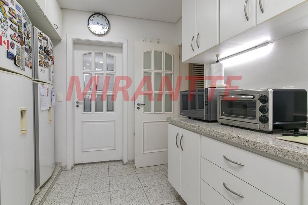 Apartamento de 285m² com 4 quartos em Morumbi