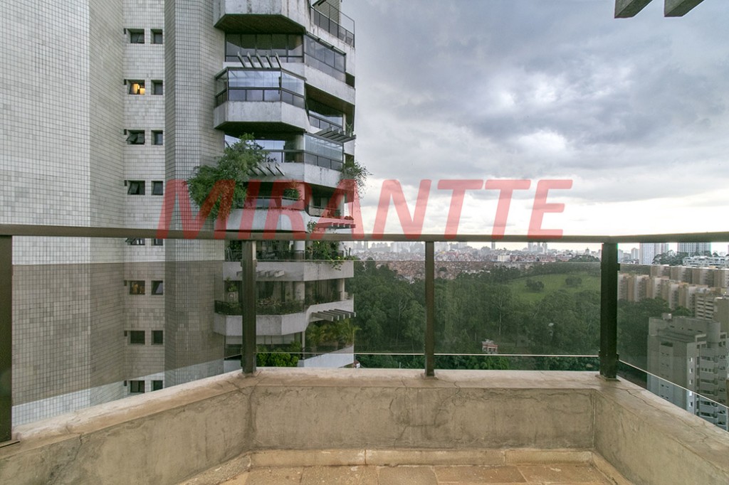 Apartamento de 285m² com 4 quartos em Morumbi