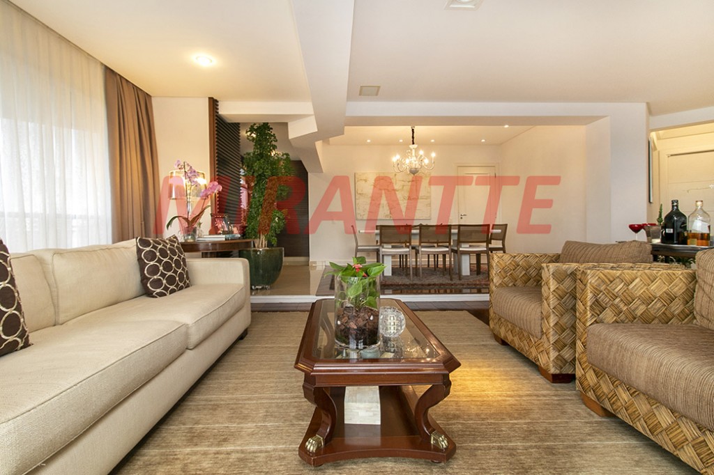 Apartamento de 285m² com 4 quartos em Morumbi