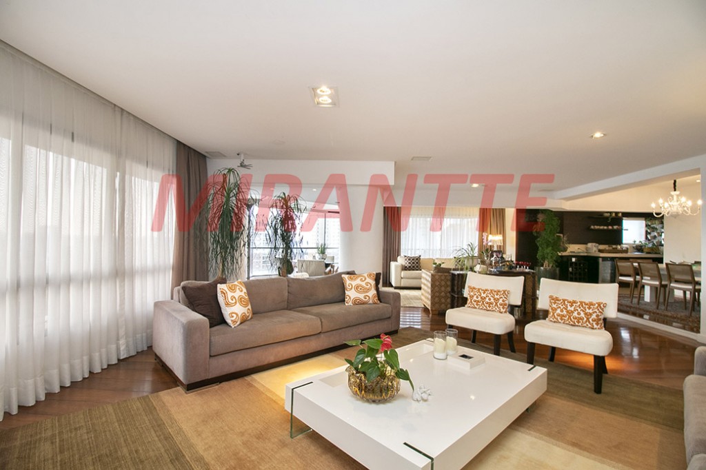 Apartamento de 285m² com 4 quartos em Morumbi