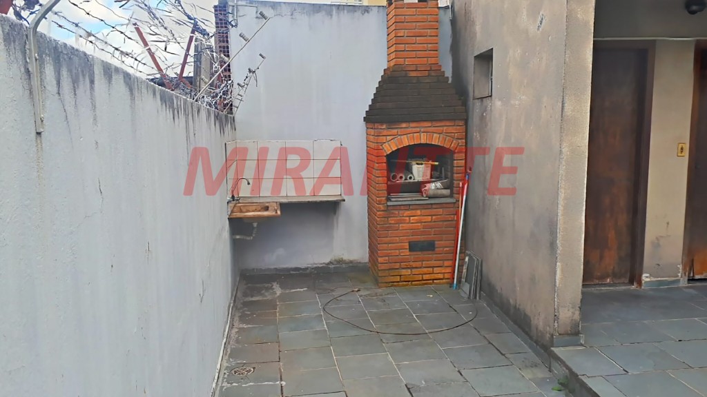 Sobrado de 220m² com 4 quartos em Jardim Peri