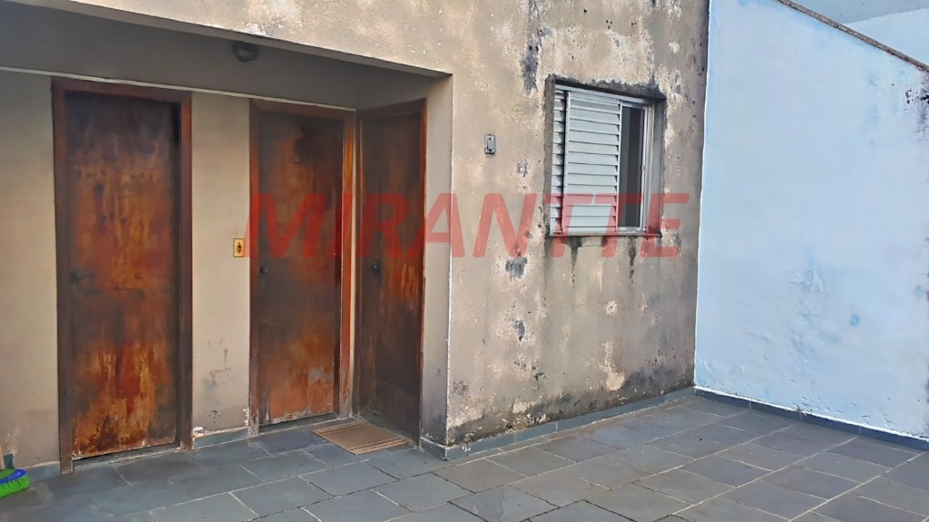 Sobrado de 220m² com 4 quartos em Jardim Peri