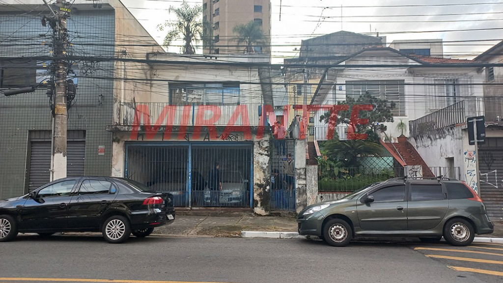 Terreno de 210m² em Casa Verde