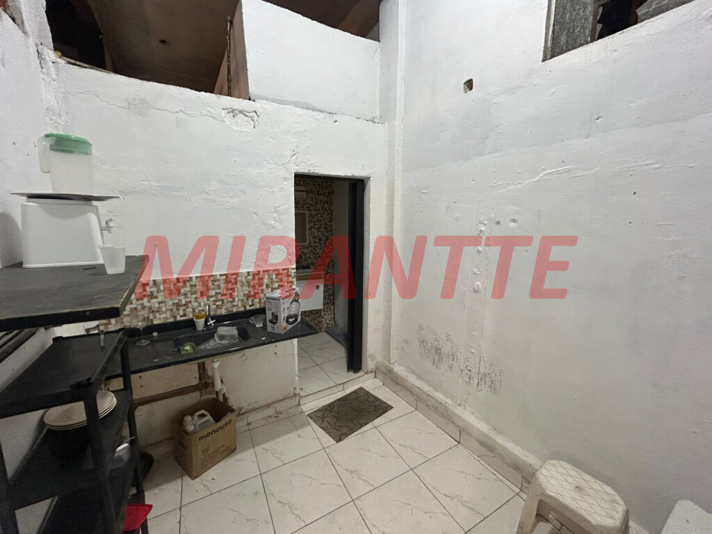 Comercial de 693m² em Casa Verde