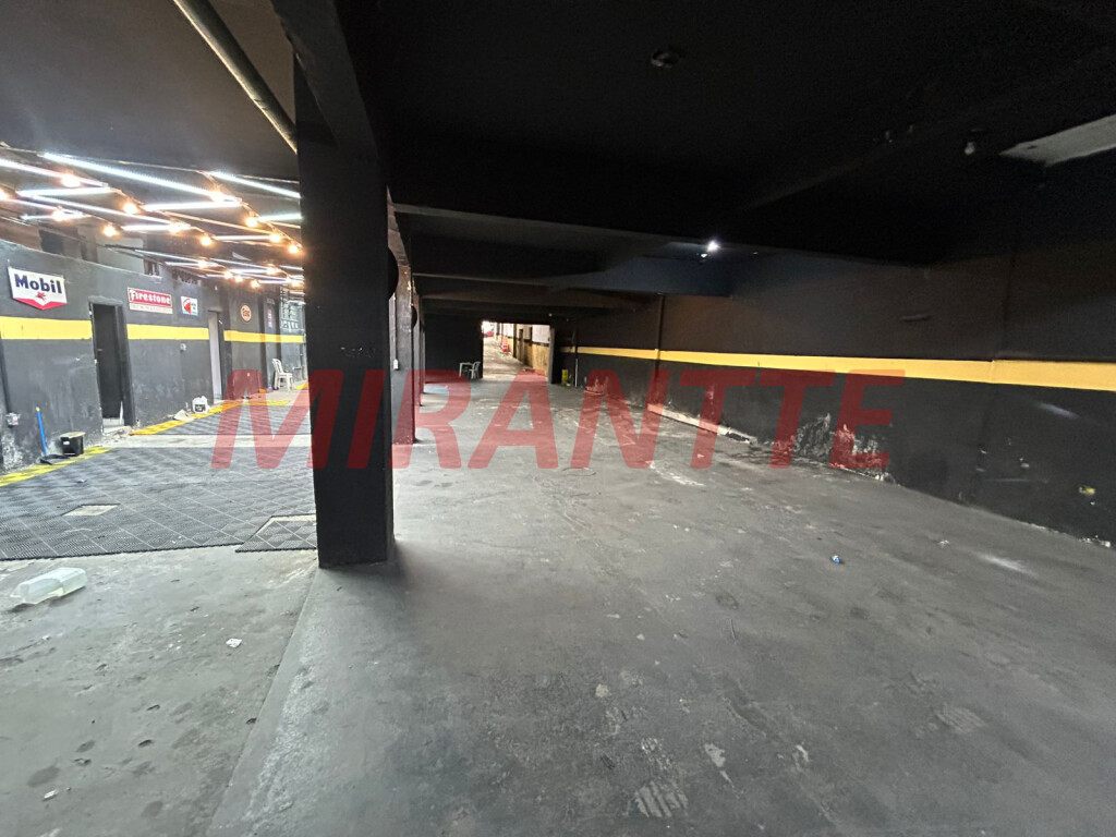 Comercial de 693m² em Casa Verde