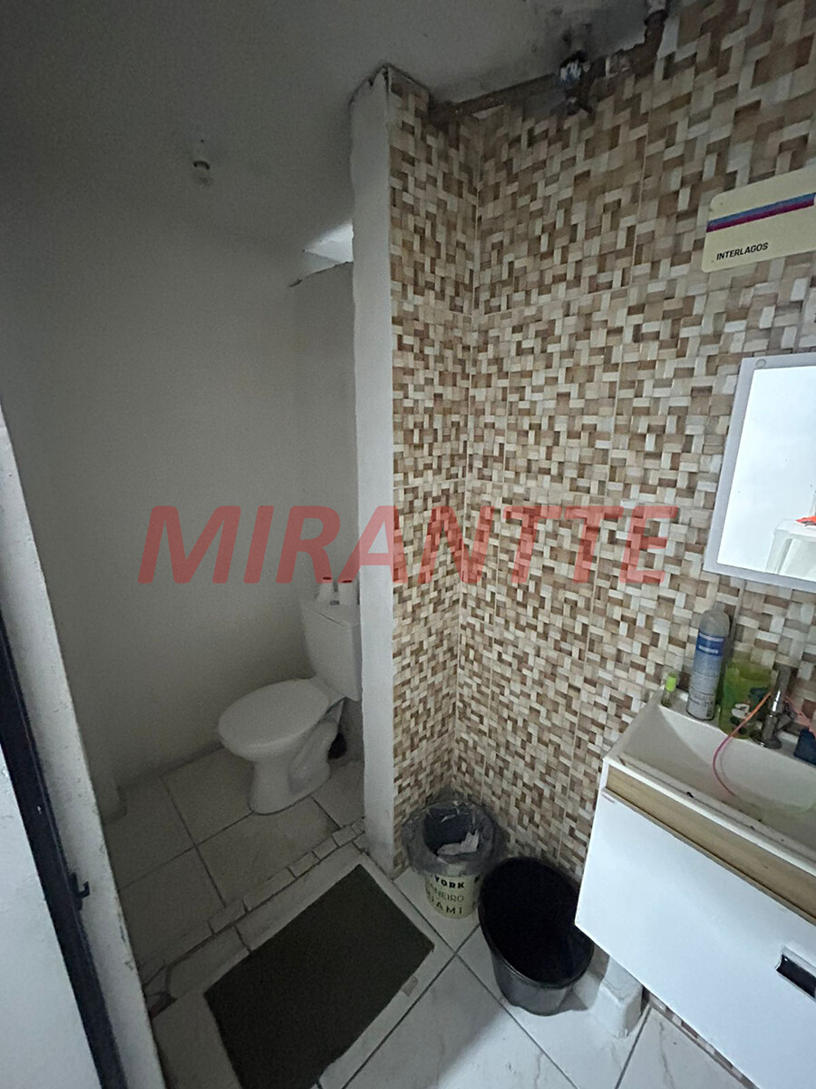Comercial de 693m² em Casa Verde