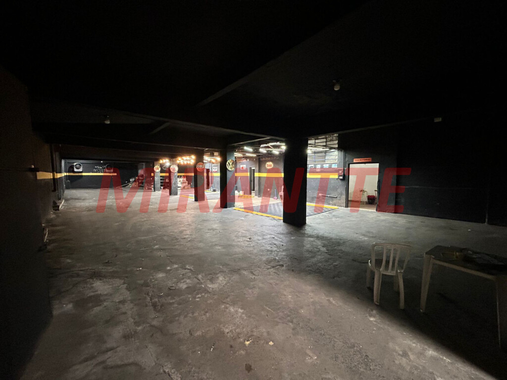 Comercial de 693m² em Casa Verde