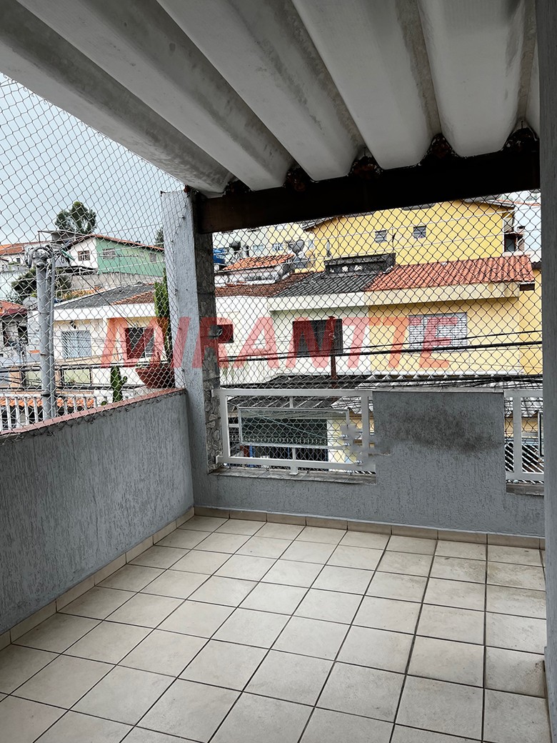 Sobrado de 100m² com 3 quartos em Vila Mazzei