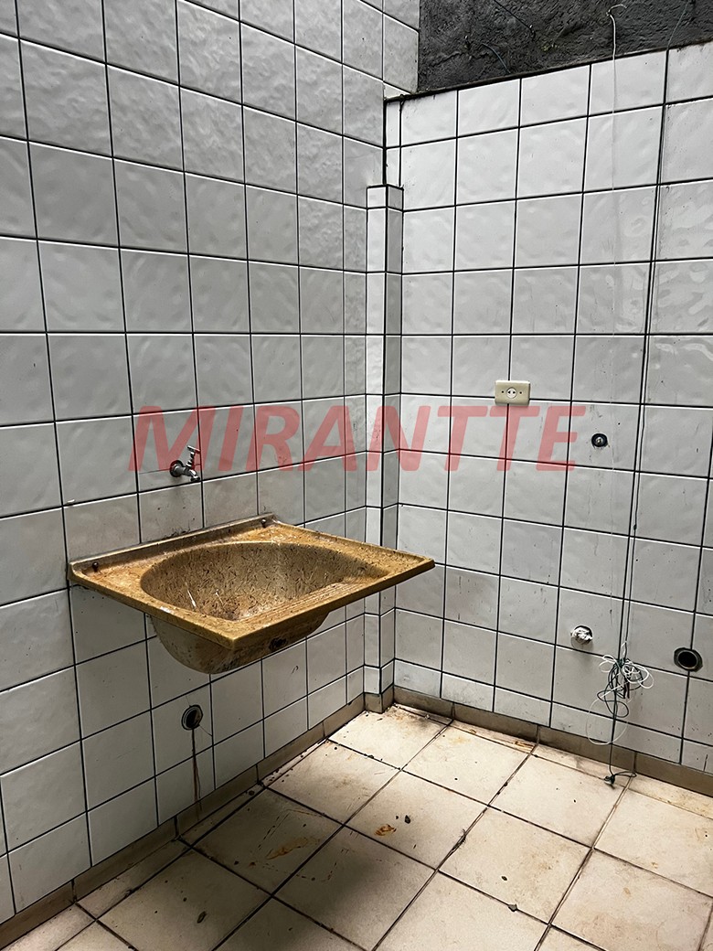 Sobrado de 100m² com 3 quartos em Vila Mazzei