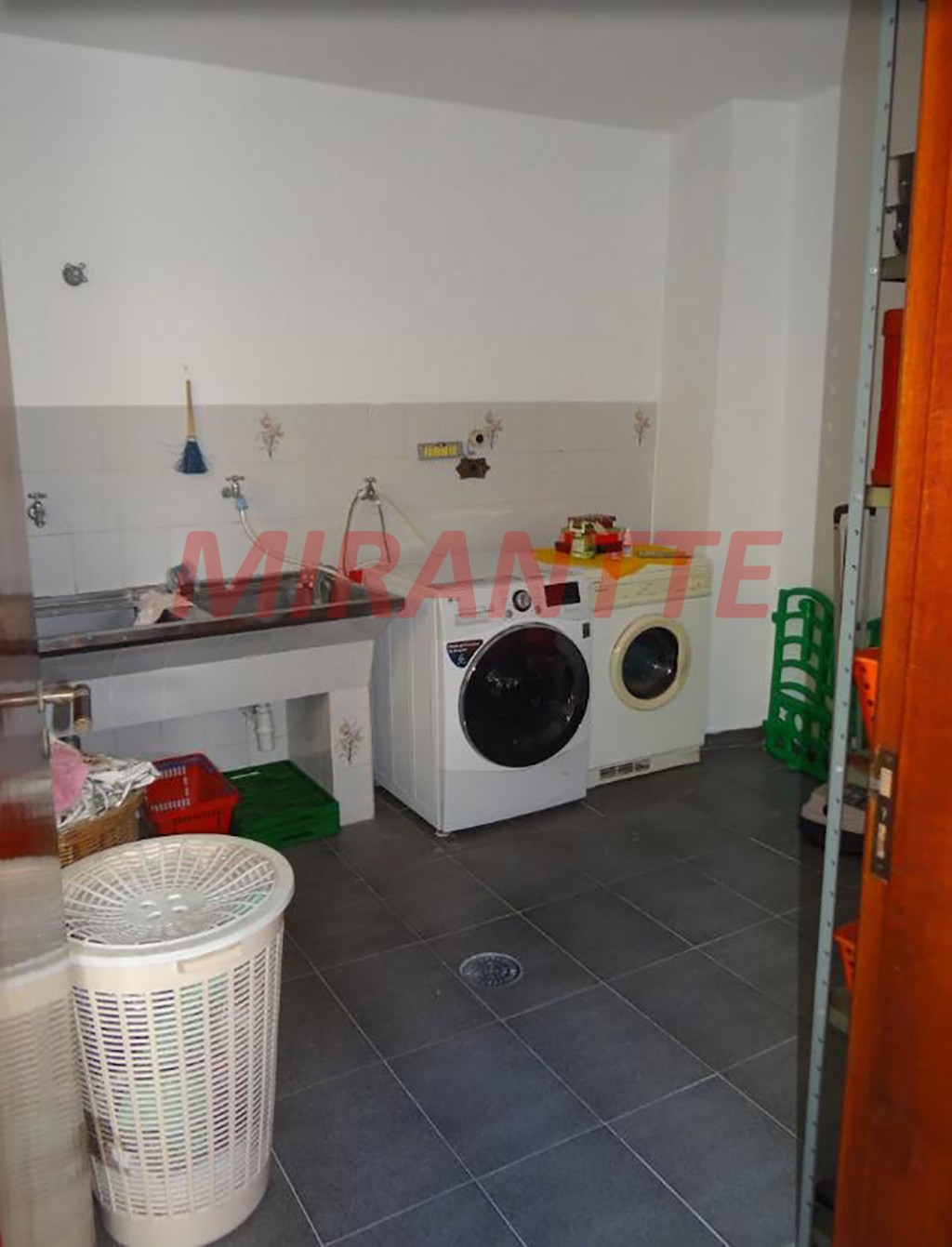 Sobrado de 400m² com 6 quartos em Jardim França