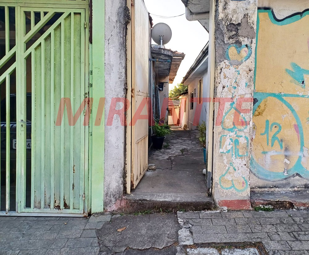 Casa terrea de 318m² com 3 quartos em Vila Galvão