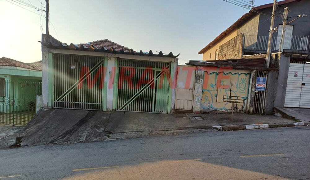 Casa terrea de 318m² com 3 quartos em Vila Galvão