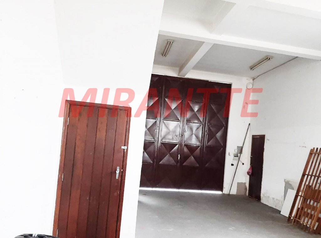 Sobrado de 254m² com 2 quartos em Horto Florestal
