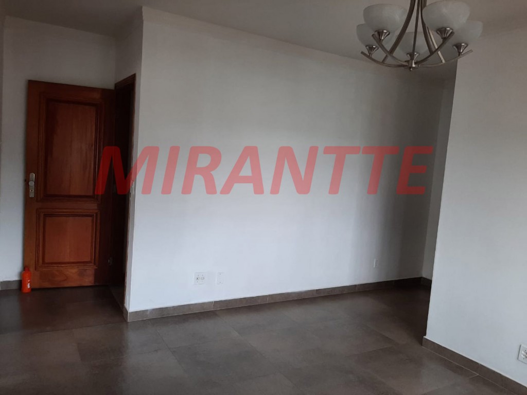 Sobrado de 254m² com 2 quartos em Horto Florestal