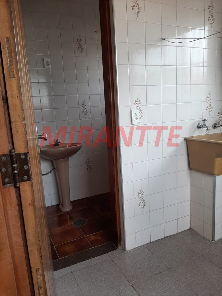 Sobrado de 254m² com 2 quartos em Horto Florestal