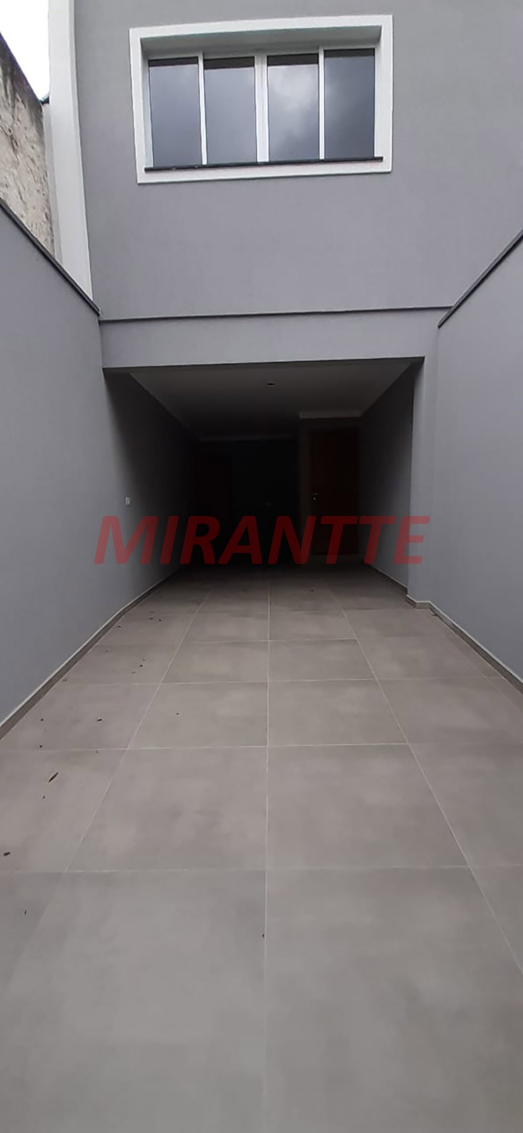 Sobrado de 140m² com 3 quartos em Jardim Regina