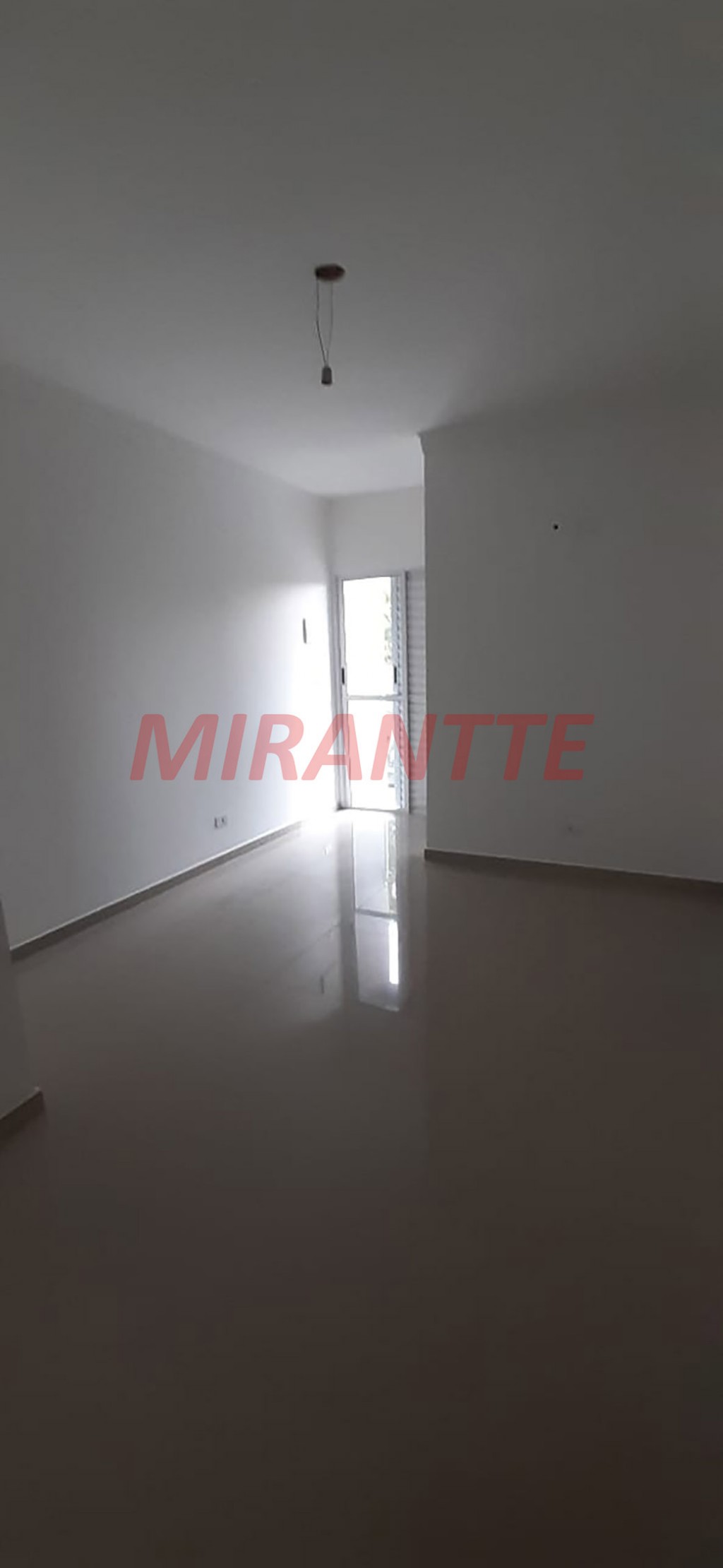 Sobrado de 140m² com 3 quartos em Jardim Regina