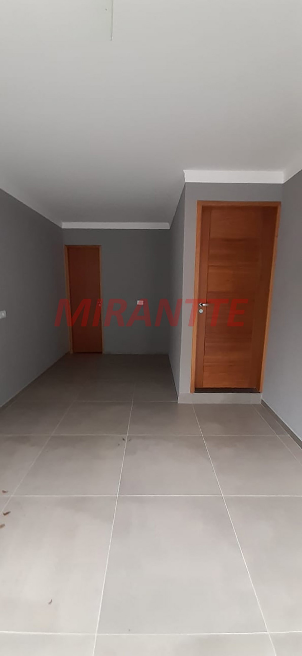 Sobrado de 140m² com 3 quartos em Jardim Regina