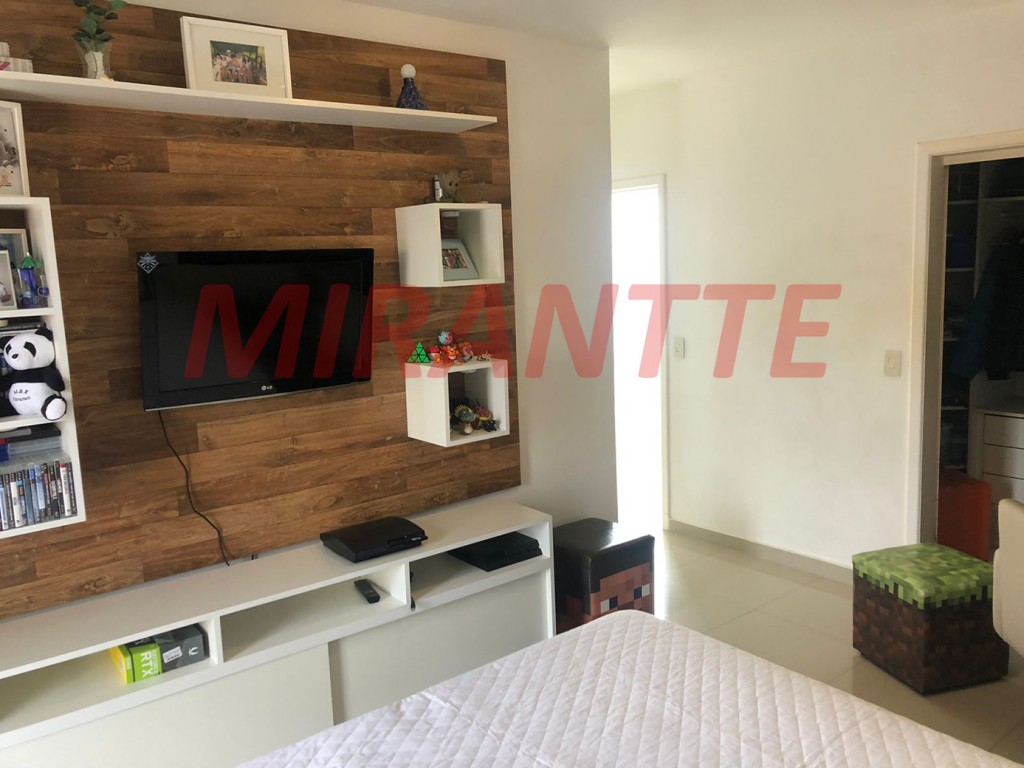 Sobrado de 220m² com 3 quartos em Vila Nivi