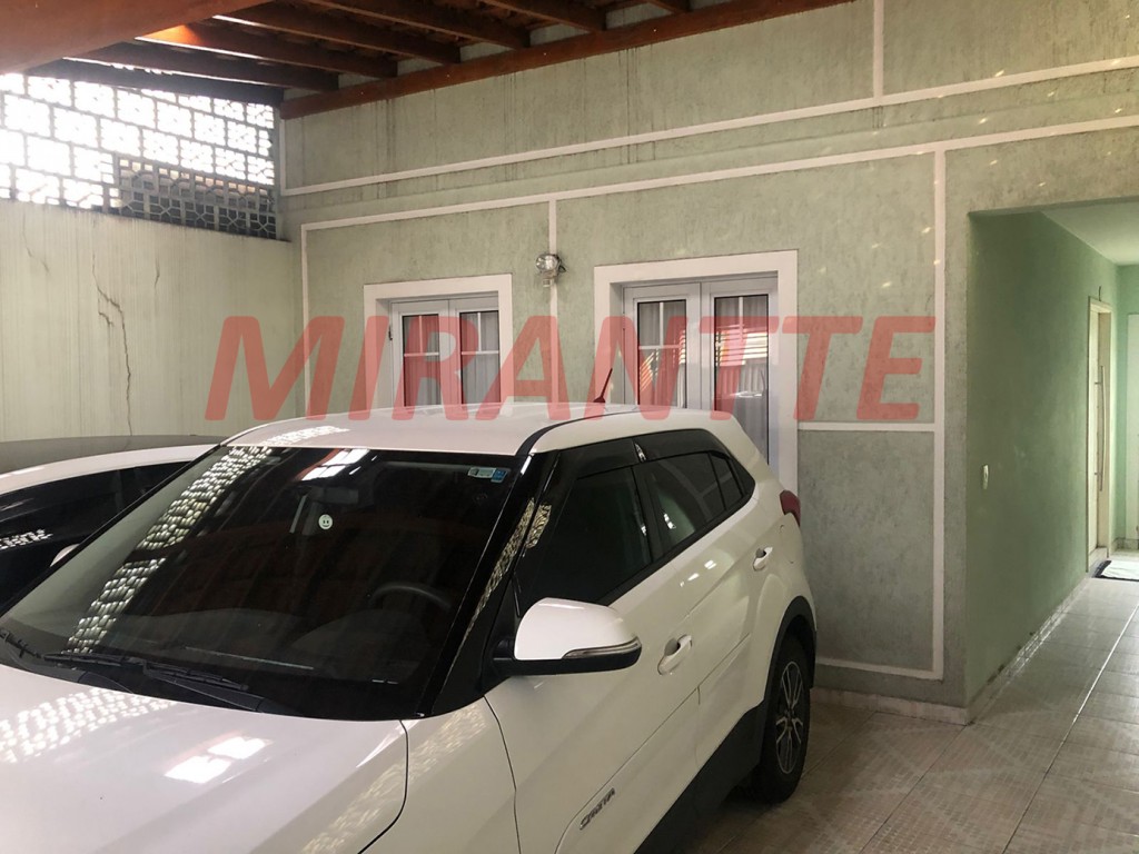 Sobrado de 220m² com 3 quartos em Vila Nivi