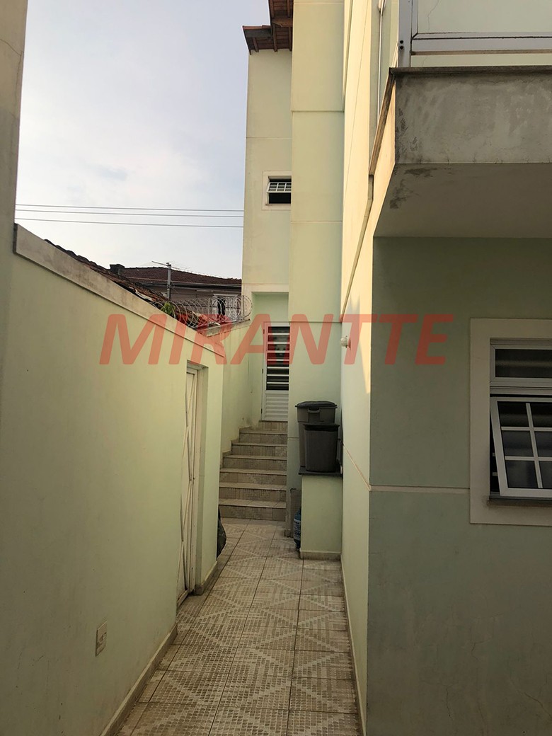 Sobrado de 220m² com 3 quartos em Vila Nivi