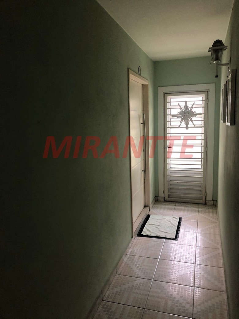 Sobrado de 220m² com 3 quartos em Vila Nivi