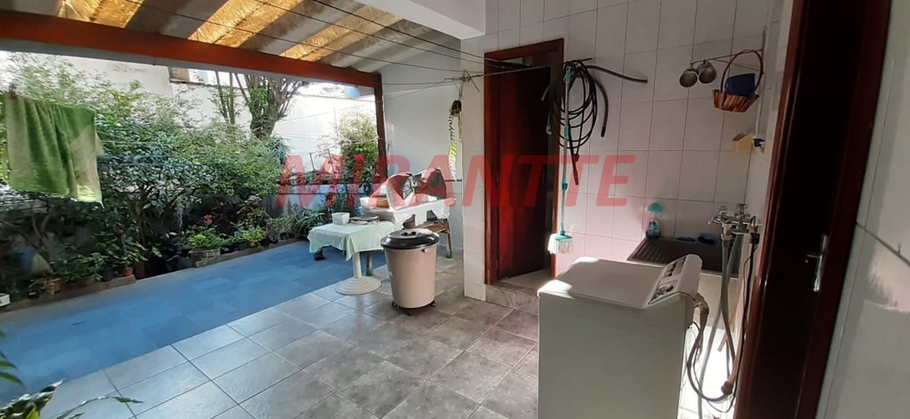 Sobrado de 180m² com 3 quartos em Jardim Kherlakian