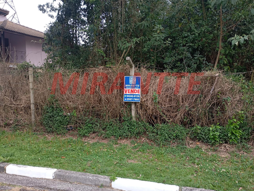 Terreno de 929m² em PARQUE IMPERIAL