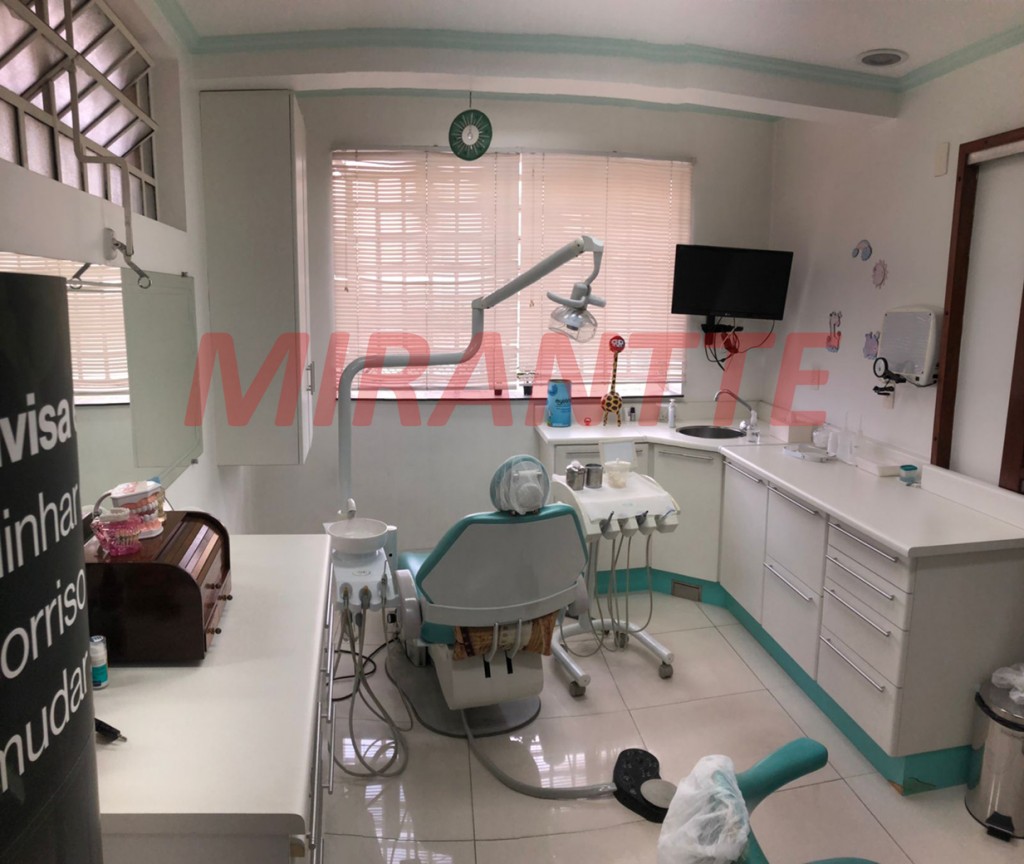 Sobrado de 250m² com 4 quartos em Vila Romero