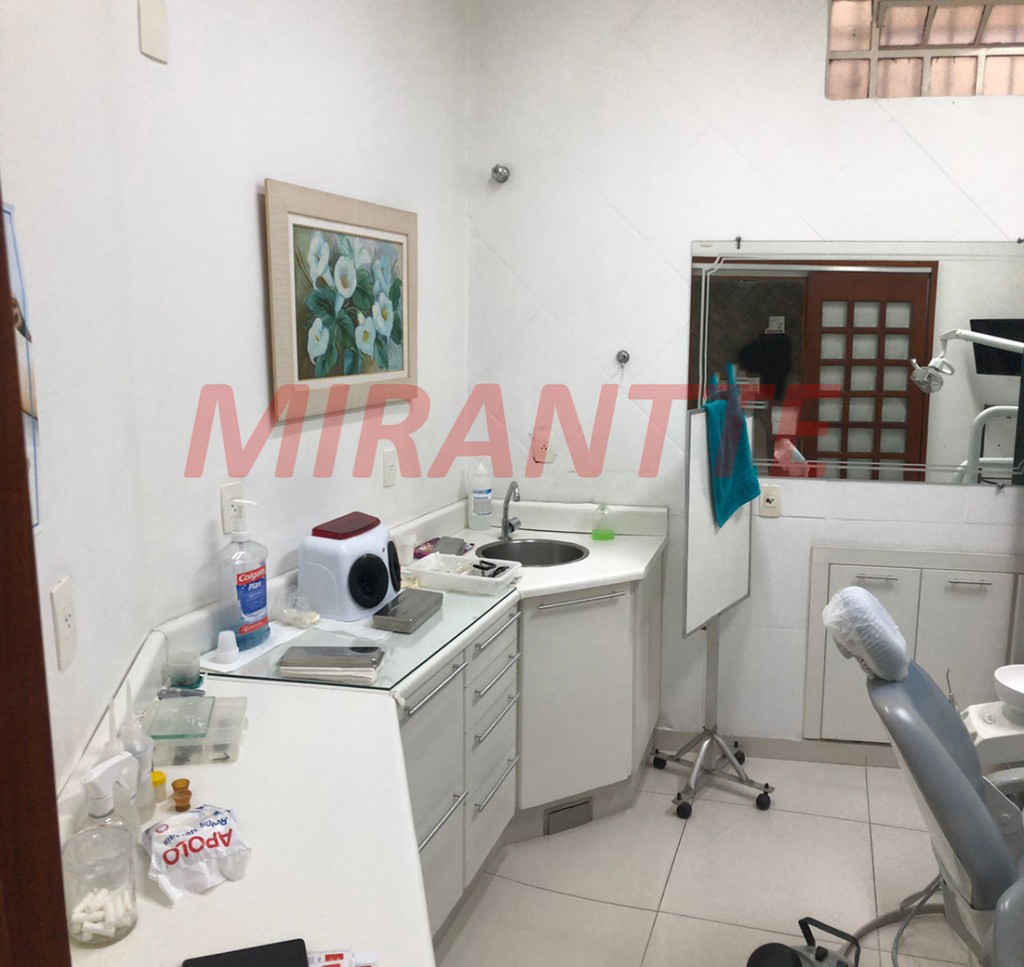 Sobrado de 250m² com 4 quartos em Vila Romero