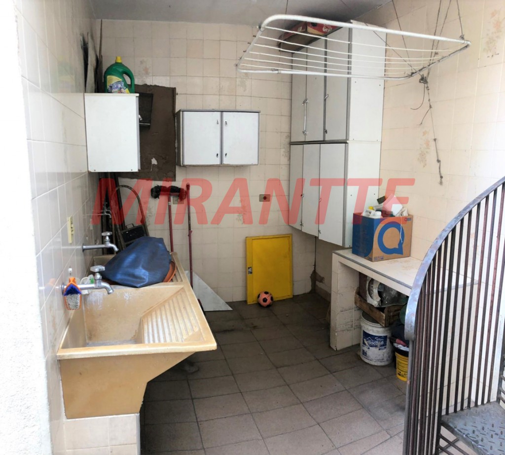 Sobrado de 250m² com 4 quartos em Vila Romero