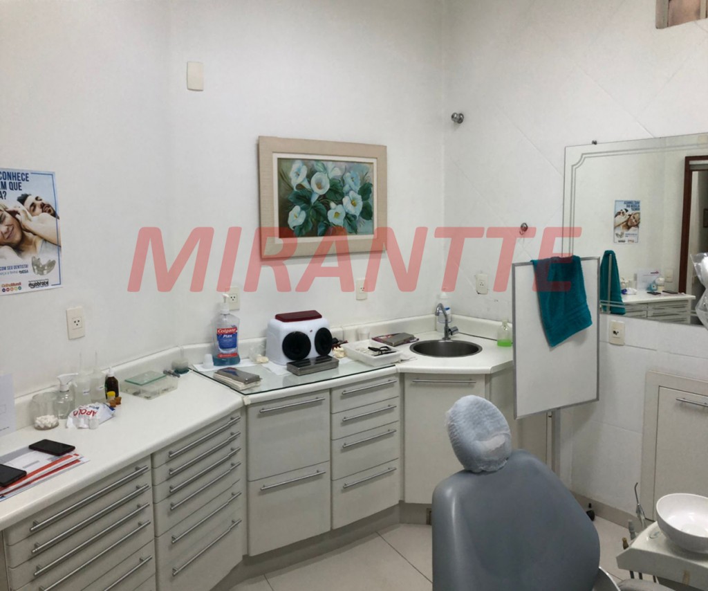 Sobrado de 250m² com 4 quartos em Vila Romero