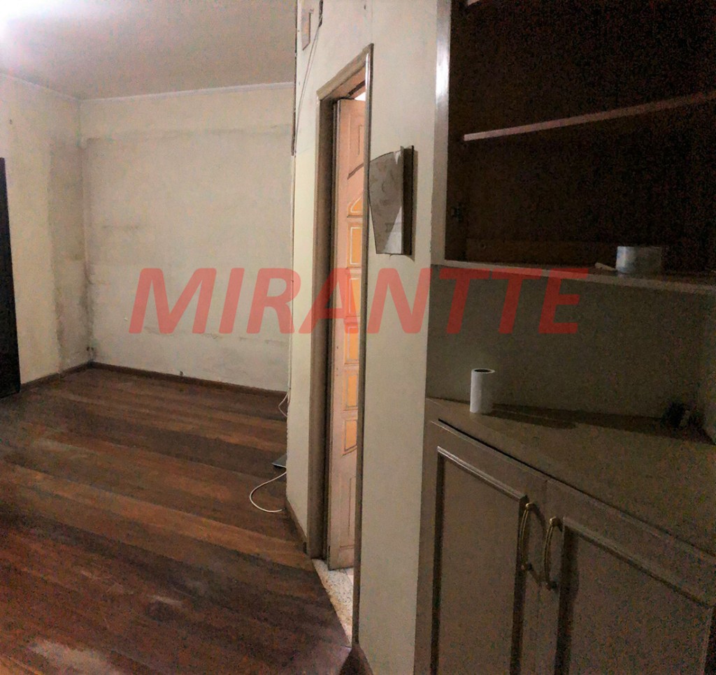Sobrado de 250m² com 4 quartos em Vila Romero