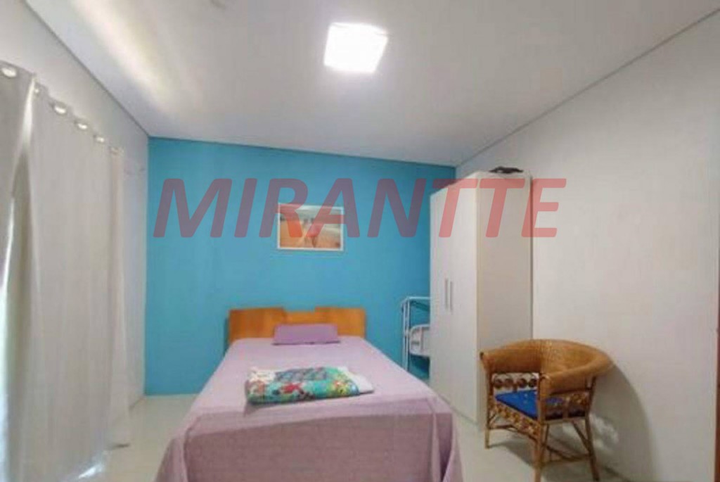 Sobrado de 340m² com 4 quartos em Serra da Cantareira
