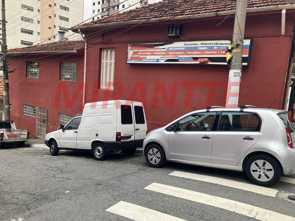 Sobrado de 210m² com 2 quartos em Santana