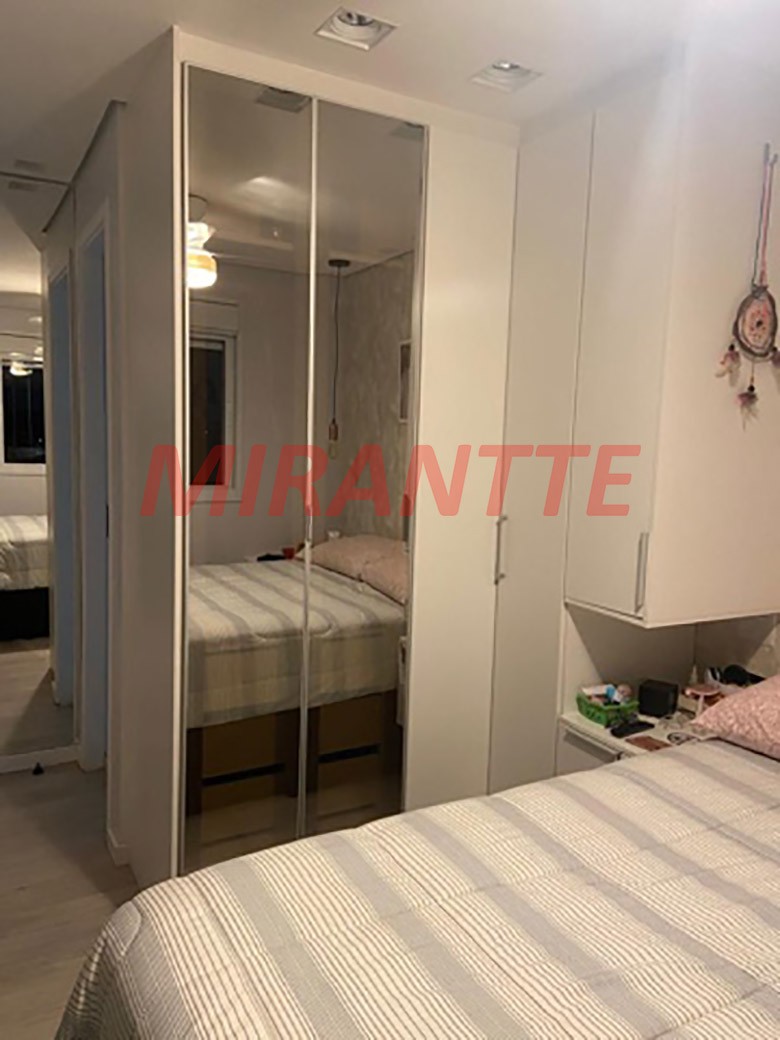 Apartamento de 55m² com 2 quartos em Vila Galvão