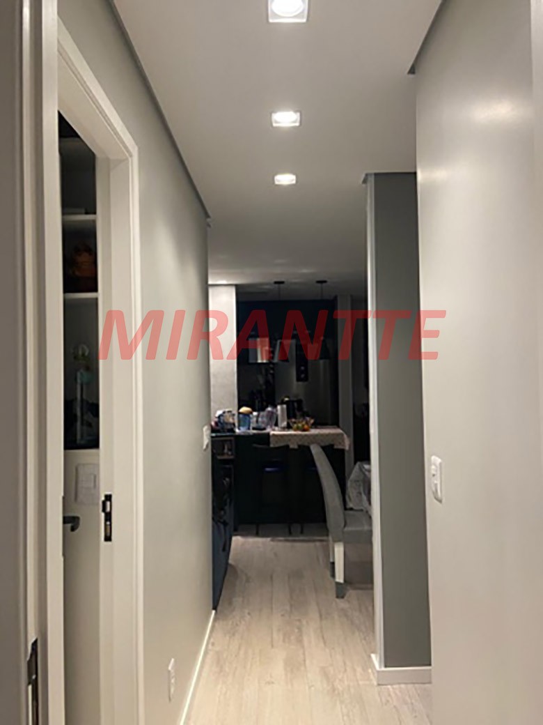 Apartamento de 55m² com 2 quartos em Vila Galvão