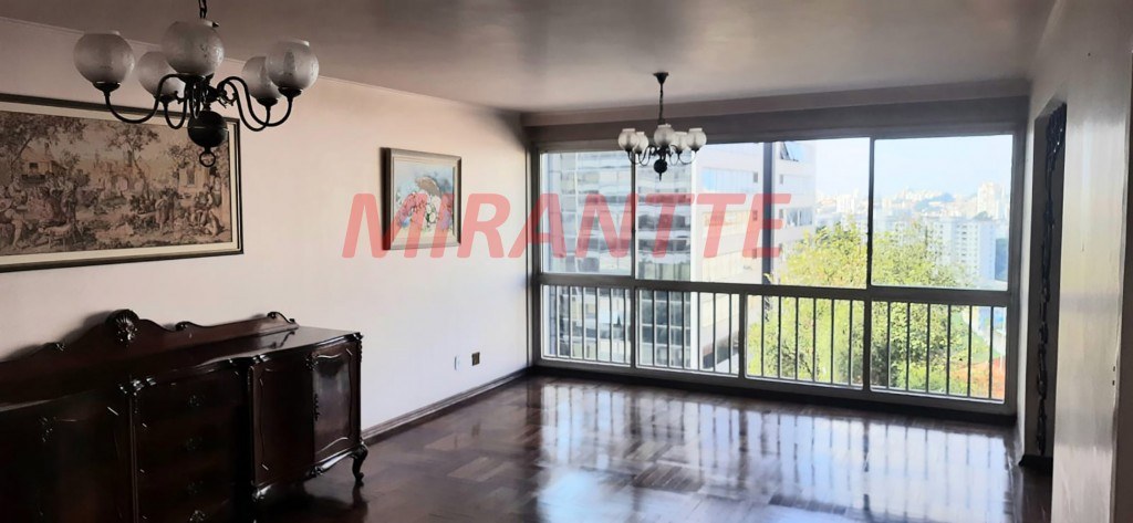 Apartamento com 3 quartos em Santana