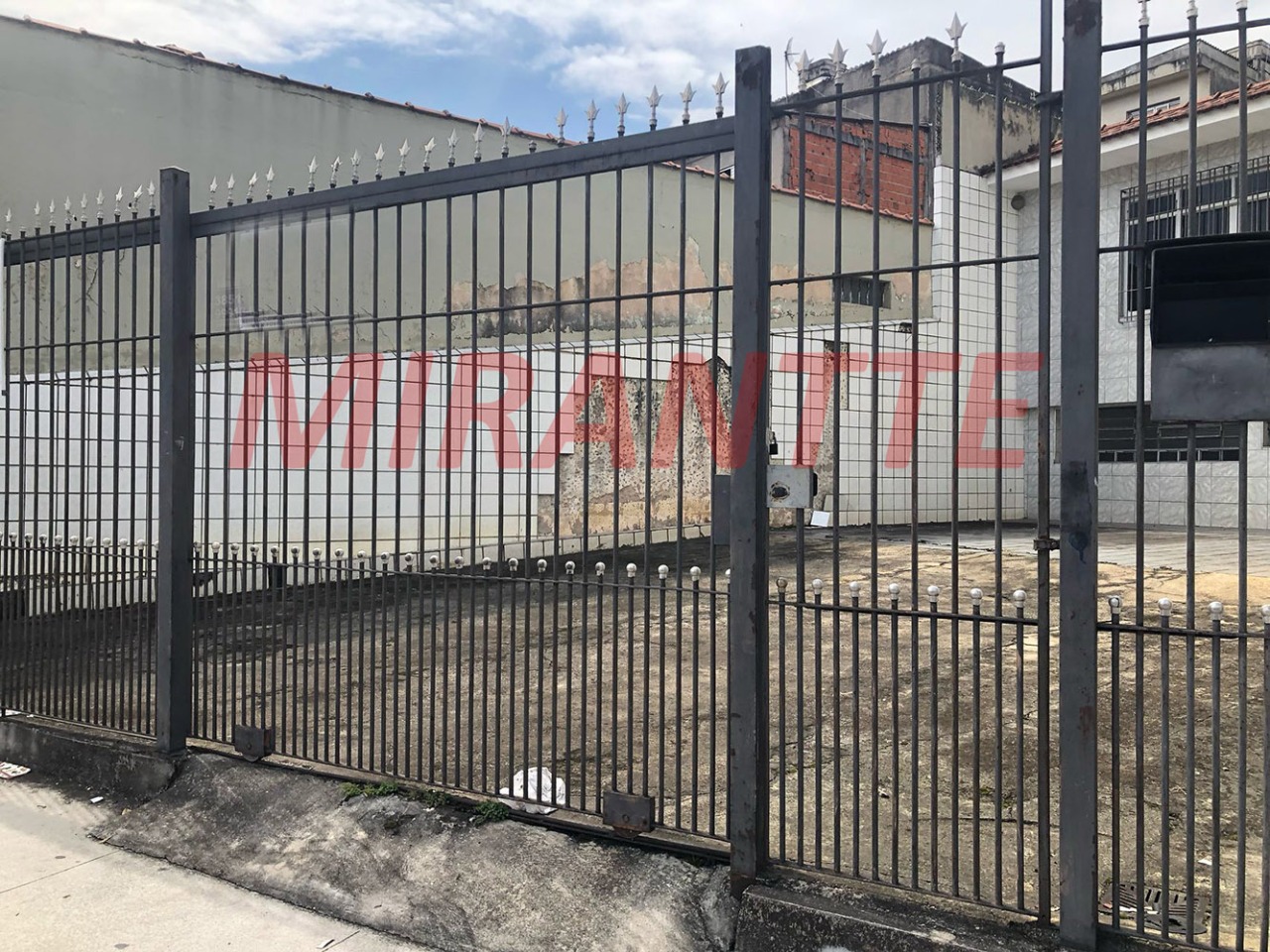 Comercial de 144m² com 2 quartos em Vila Nova Cachoeirinha