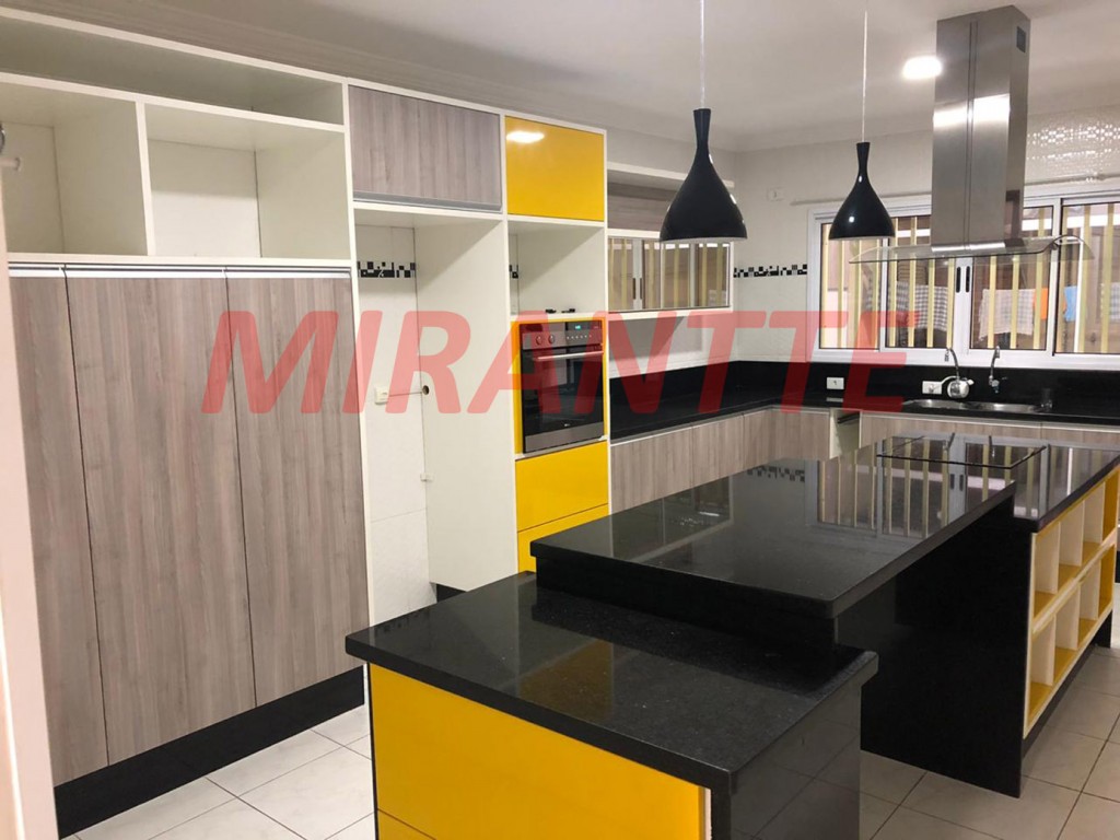 Sobrado de 164m² com 3 quartos em Vila Medeiros