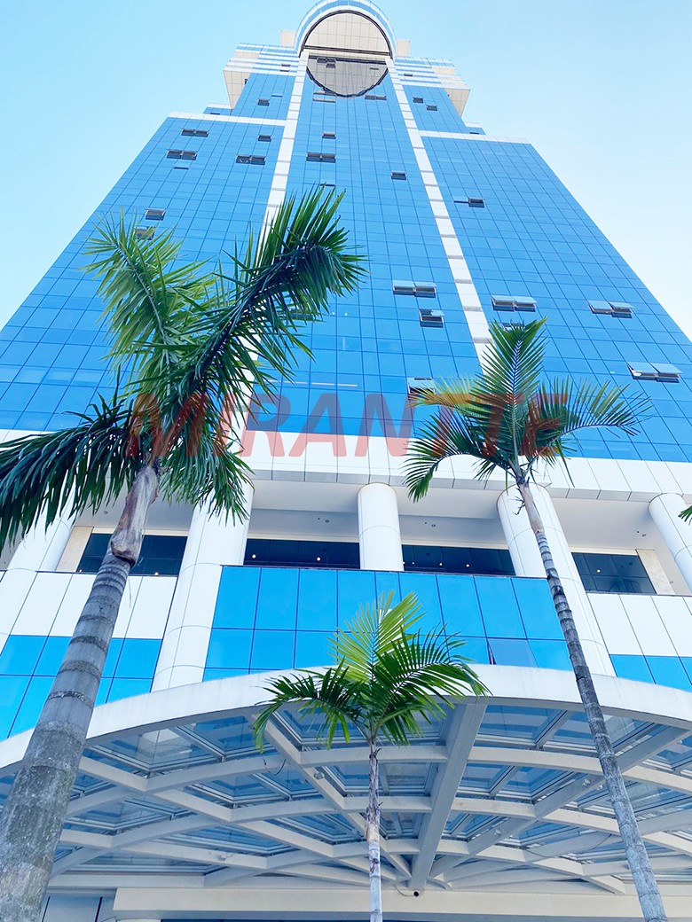 Comercial de 290m² em Santana