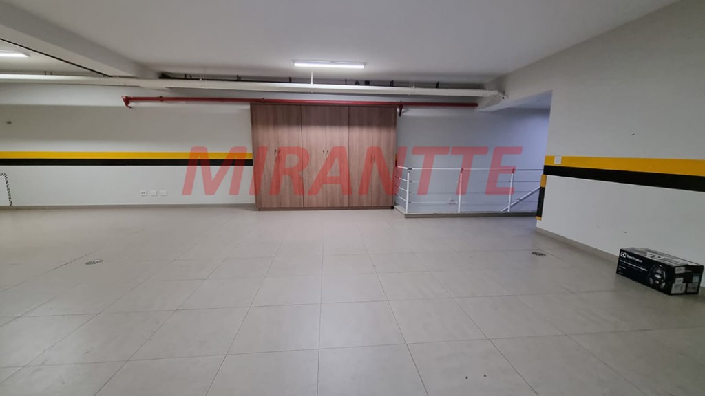 Comercial de 1094m² em Imirim
