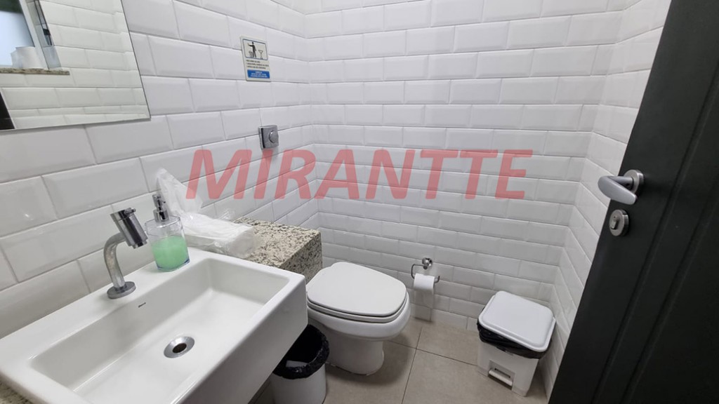 Comercial de 1094m² em Imirim