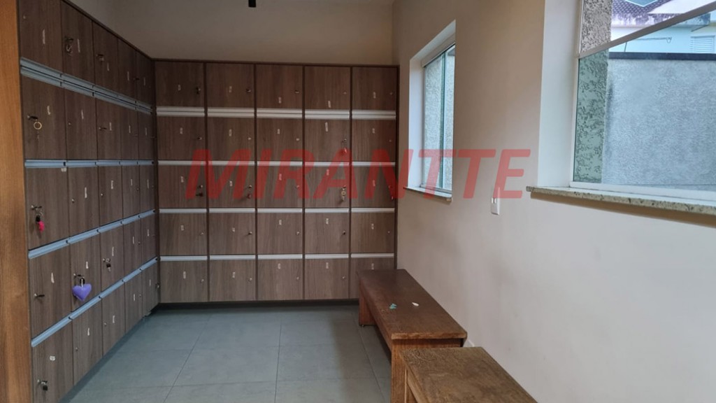 Comercial de 1094m² em Imirim