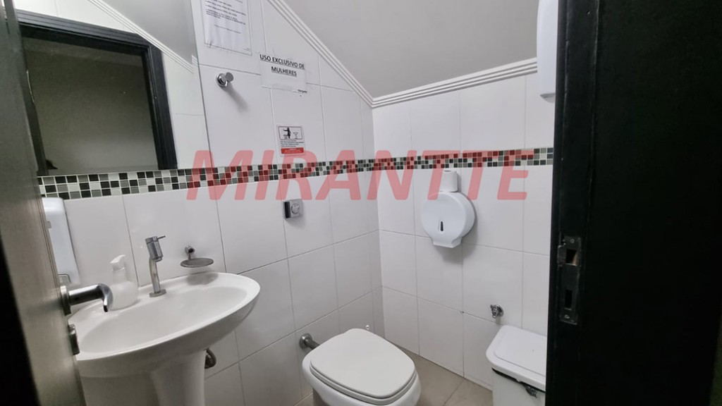 Comercial de 1094m² em Imirim